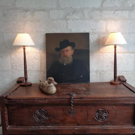Hotel apartamentowy Maison Saint Jacques Aubeterre-sur-Dronne