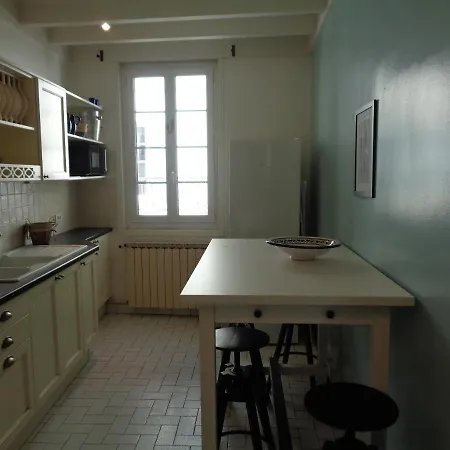 Maison Saint Jacques Apart-hotel 4*