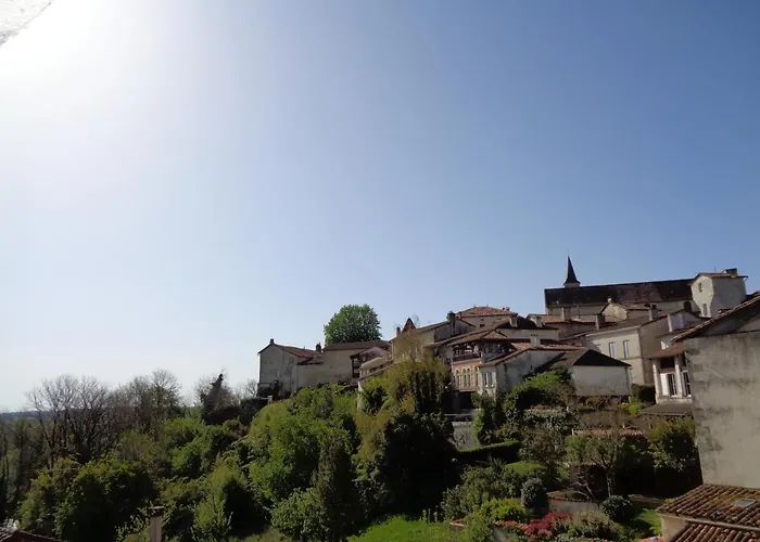 Apartahotel Maison Saint Jacques 4*