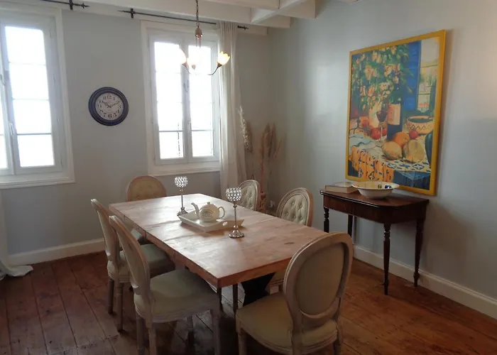 Apartahotel Maison Saint Jacques 4*